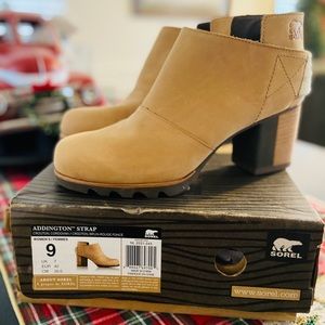 Sorel Addington Strap Boot